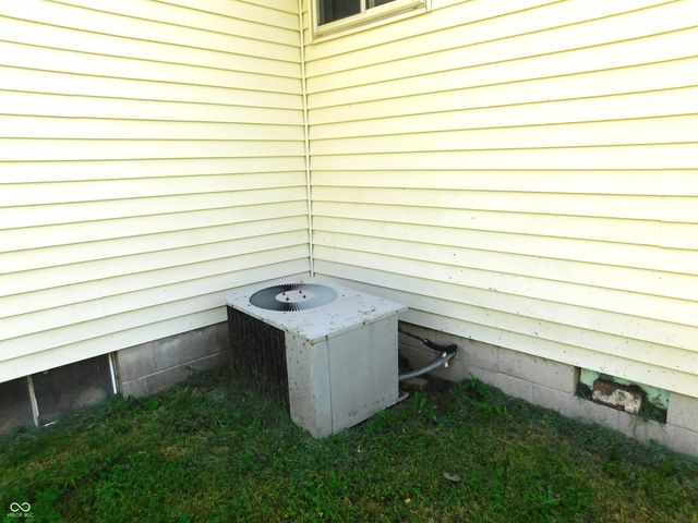 909 S Parkside Drive, Greensburg, IN 47240
