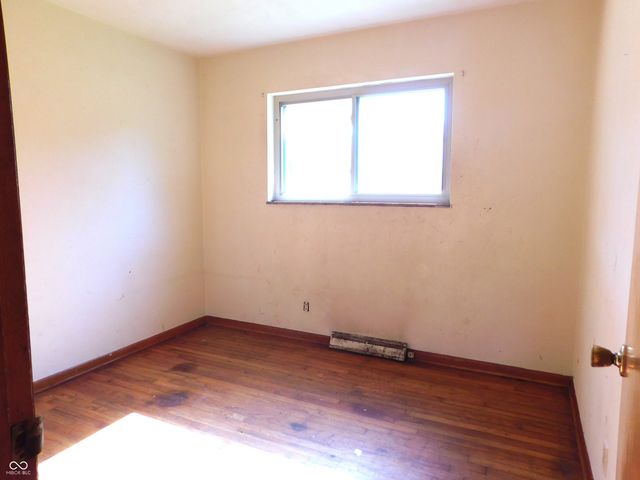 909 S Parkside Drive, Greensburg, IN 47240