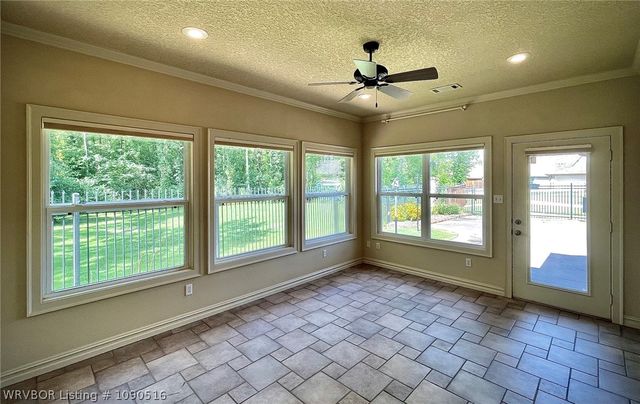 49 Stonegate Court, Fort Smith, AR 72916