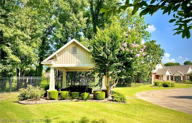 49 Stonegate Court, Fort Smith, AR 72916