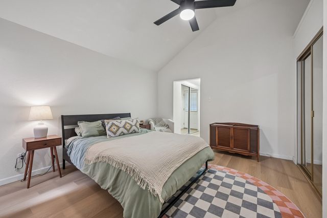 924 Ramblewood Drive, Lewisville, TX 75067