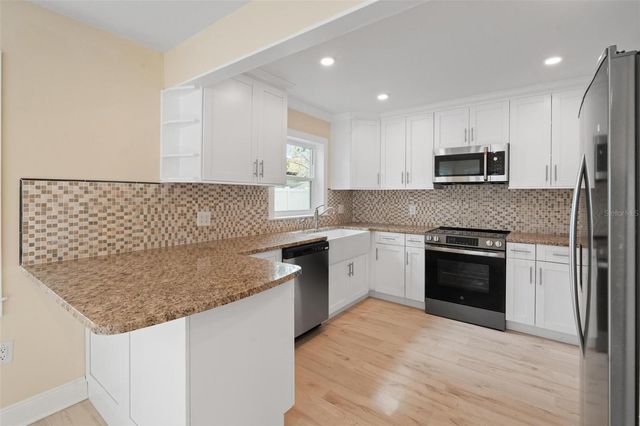 1331 VIEWTOP DRIVE, Clearwater, FL 33764