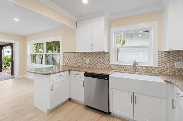 1331 VIEWTOP DRIVE, Clearwater, FL 33764