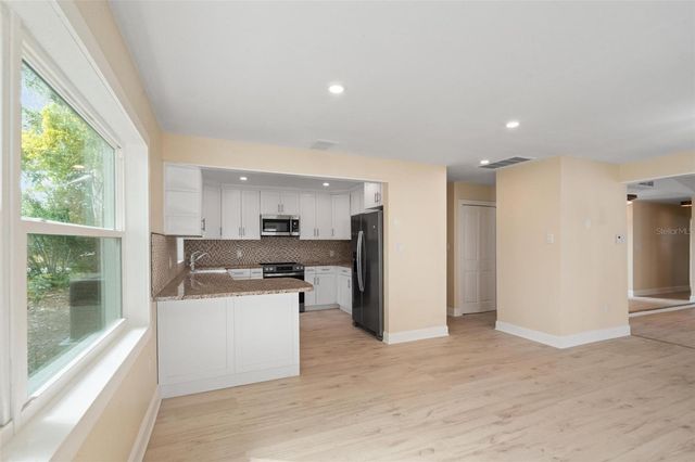 1331 VIEWTOP DRIVE, Clearwater, FL 33764