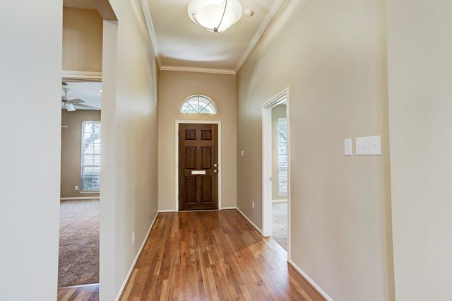 9907 Kemp Forest Drive, Houston, TX 77080