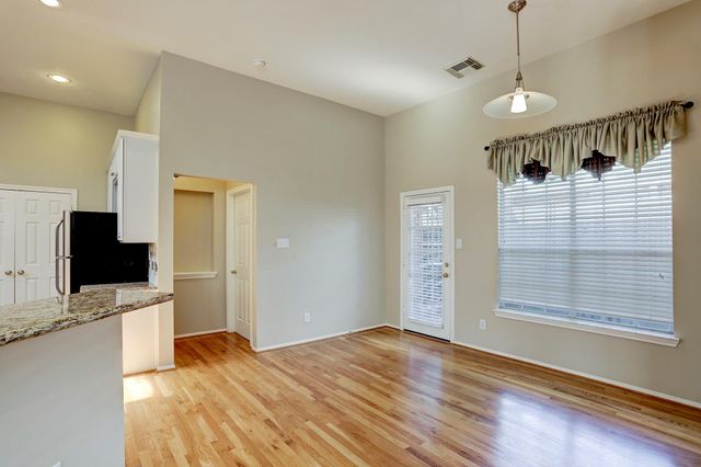 9907 Kemp Forest Drive, Houston, TX 77080