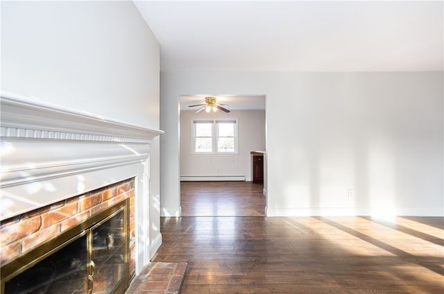 11 Granada Terrace, Middletown, RI 02842