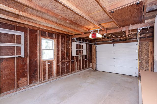 11 Granada Terrace, Middletown, RI 02842