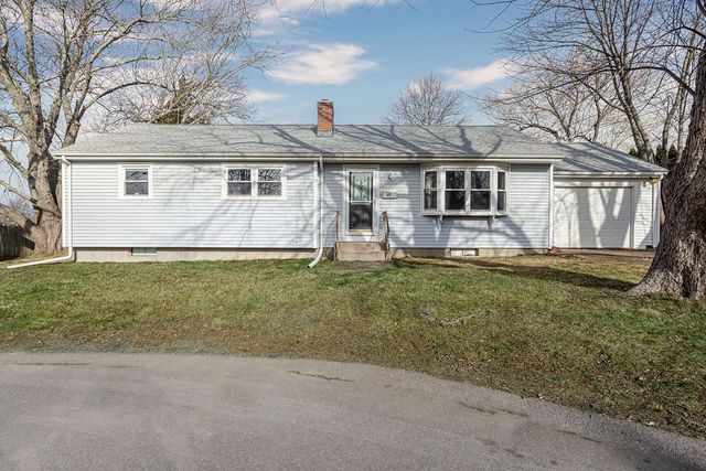 11 Granada Terrace, Middletown, RI 02842