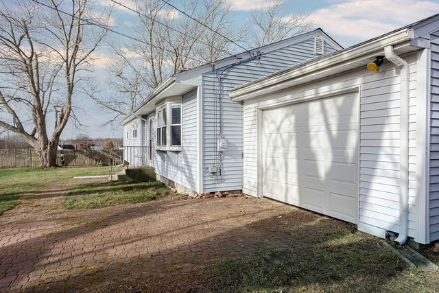 11 Granada Terrace, Middletown, RI 02842