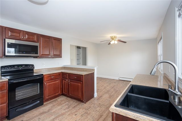 11 Granada Terrace, Middletown, RI 02842