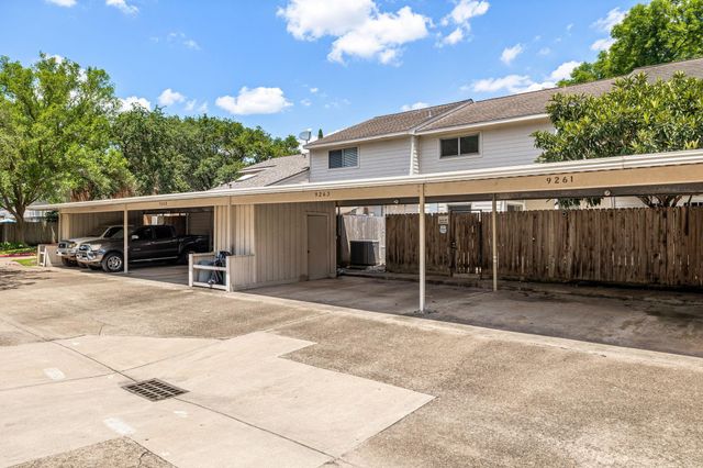 9263 Westwood Village Drive 50, Houston, TX 77036
