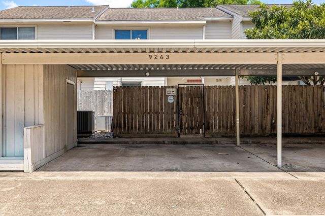 9263 Westwood Village Drive 50, Houston, TX 77036