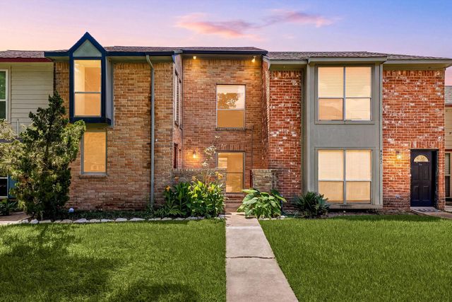 9263 Westwood Village Drive 50, Houston, TX 77036