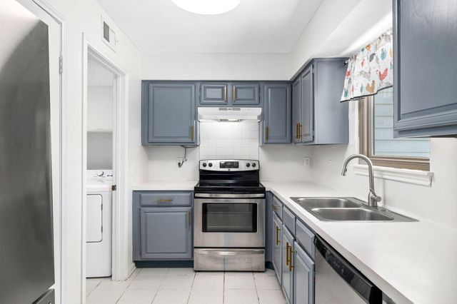 9263 Westwood Village Drive 50, Houston, TX 77036