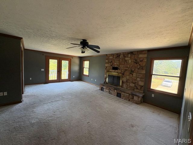 17892 Sudden Valley Lane, Warrenton, MO 63383