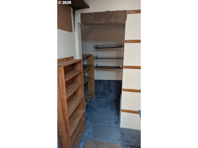 4040 Se WYNNWOOD Dr, Hillsboro, OR 97123