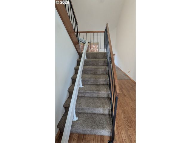 4040 Se WYNNWOOD Dr, Hillsboro, OR 97123