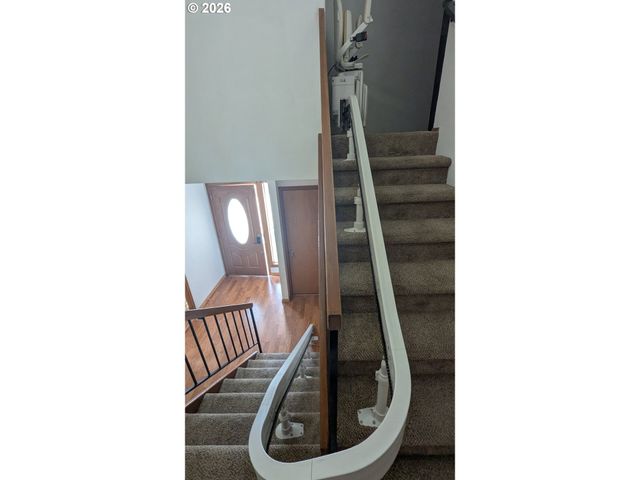 4040 Se WYNNWOOD Dr, Hillsboro, OR 97123