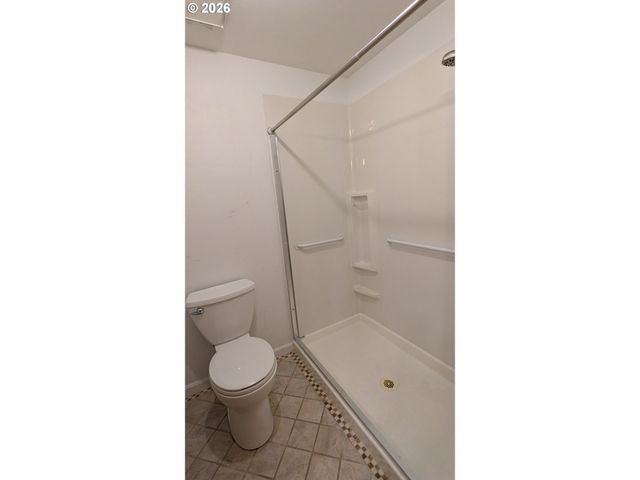 4040 Se WYNNWOOD Dr, Hillsboro, OR 97123