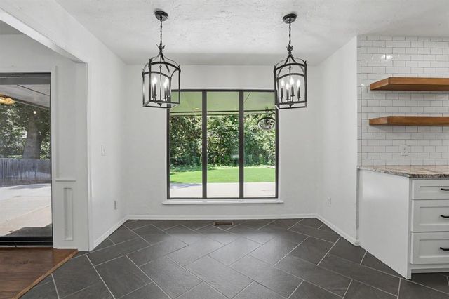 2404 Lytal Lane, Edmond, OK 73013
