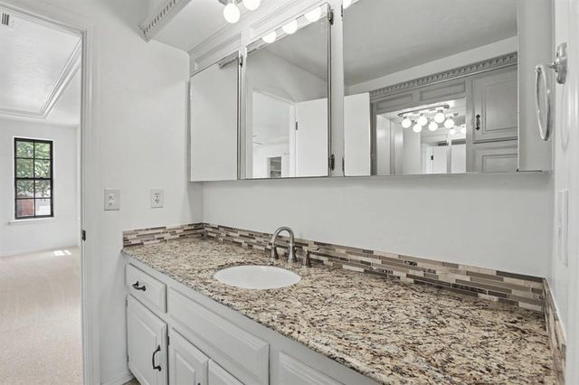 2404 Lytal Lane, Edmond, OK 73013