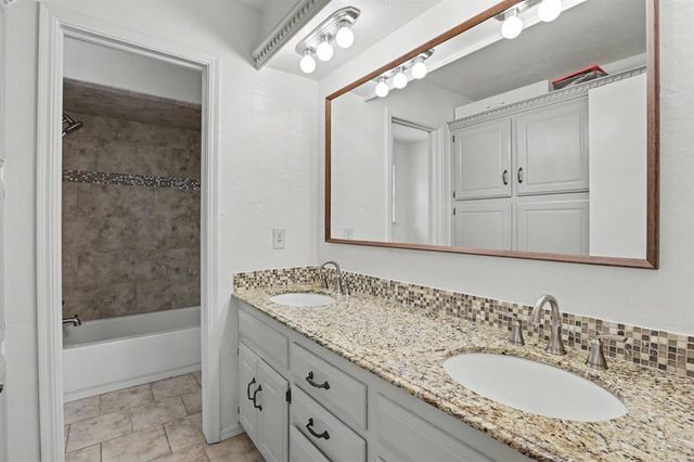 2404 Lytal Lane, Edmond, OK 73013