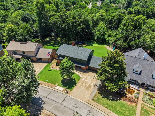 2404 Lytal Lane, Edmond, OK 73013