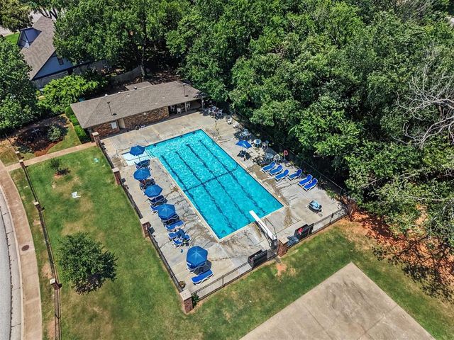 2404 Lytal Lane, Edmond, OK 73013