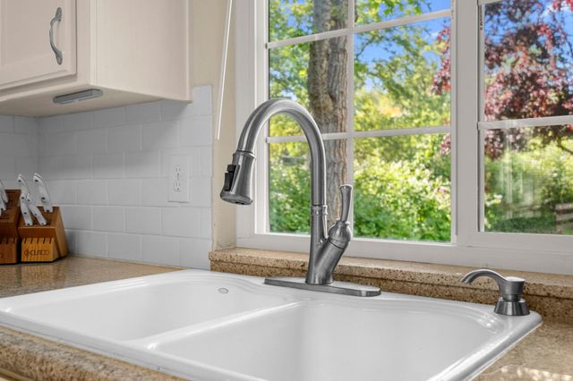3328 Village Ct, Cameron Park, CA 95682