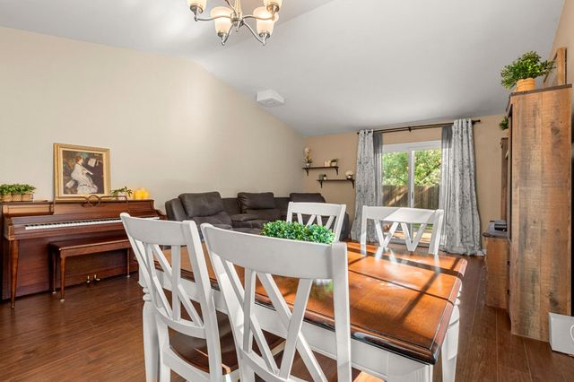 3328 Village Ct, Cameron Park, CA 95682
