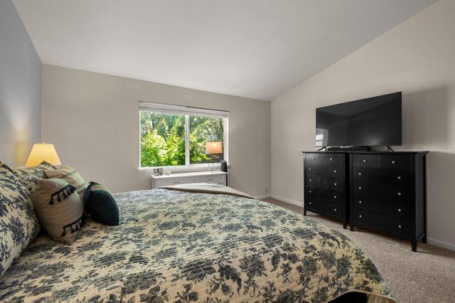 3328 Village Ct, Cameron Park, CA 95682