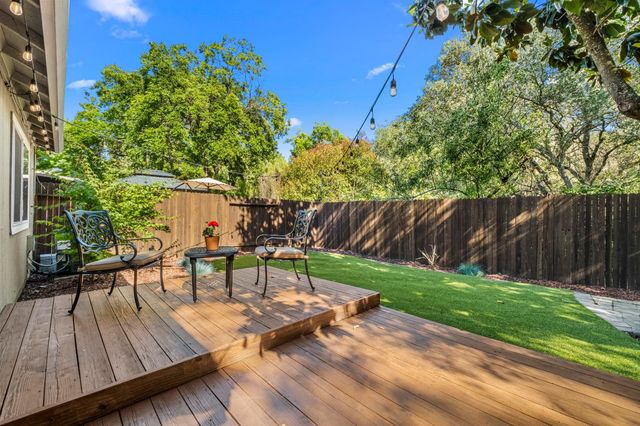 3328 Village Ct, Cameron Park, CA 95682