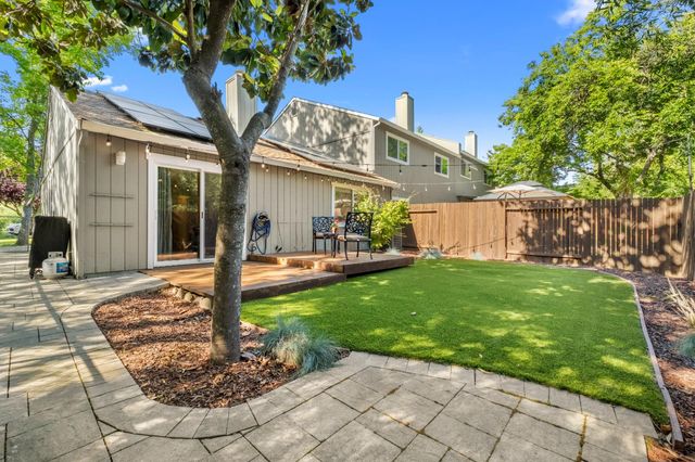 3328 Village Ct, Cameron Park, CA 95682