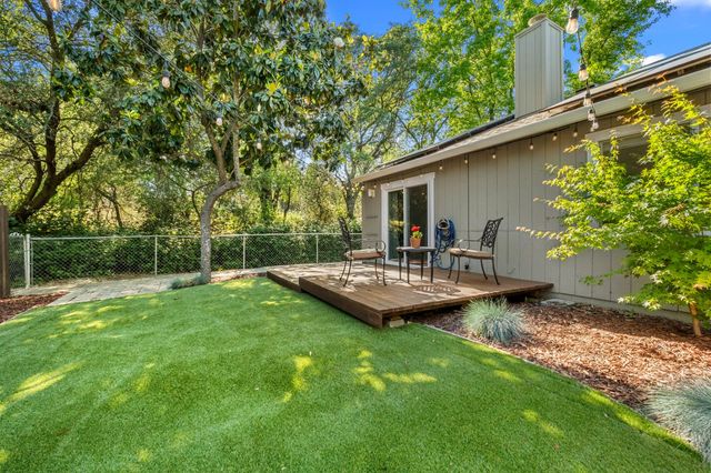 3328 Village Ct, Cameron Park, CA 95682