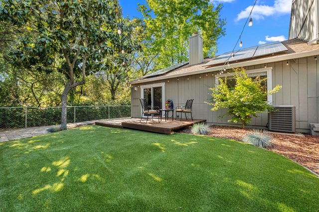 3328 Village Ct, Cameron Park, CA 95682