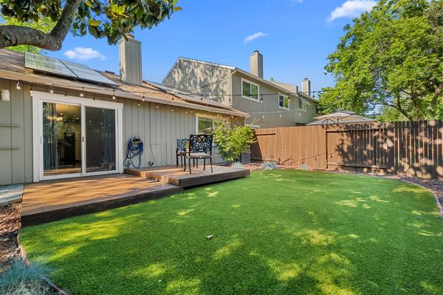 3328 Village Ct, Cameron Park, CA 95682