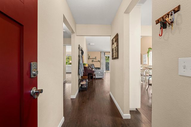 3328 Village Ct, Cameron Park, CA 95682