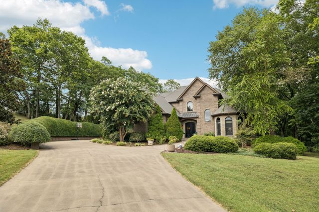 3852 Stonecrest Dr, Columbia, TN 38401