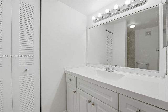 12124 Saint Andrews Pl 201, Miramar, FL 33025