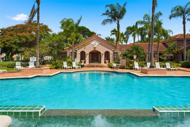 12124 Saint Andrews Pl 201, Miramar, FL 33025