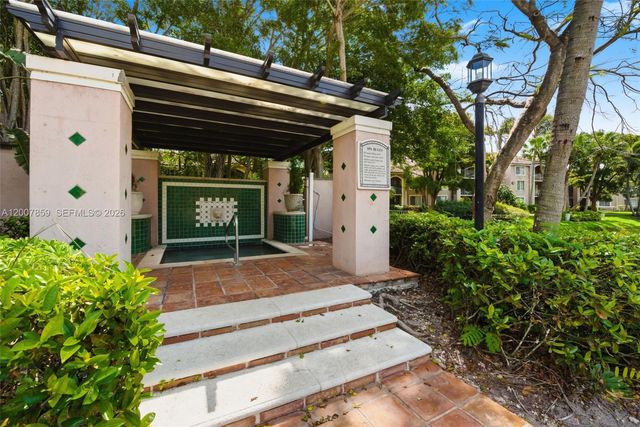 12124 Saint Andrews Pl 201, Miramar, FL 33025