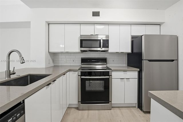 12124 Saint Andrews Pl 201, Miramar, FL 33025