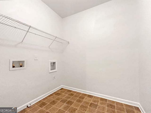 386 Hill Crest Circle, Hiram, GA 30141