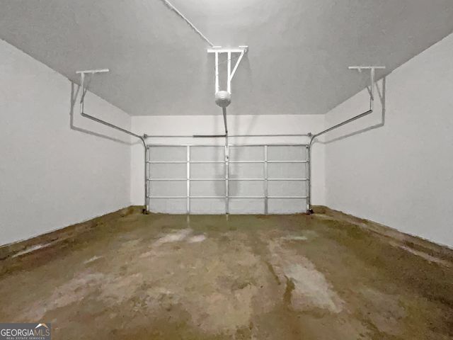 386 Hill Crest Circle, Hiram, GA 30141