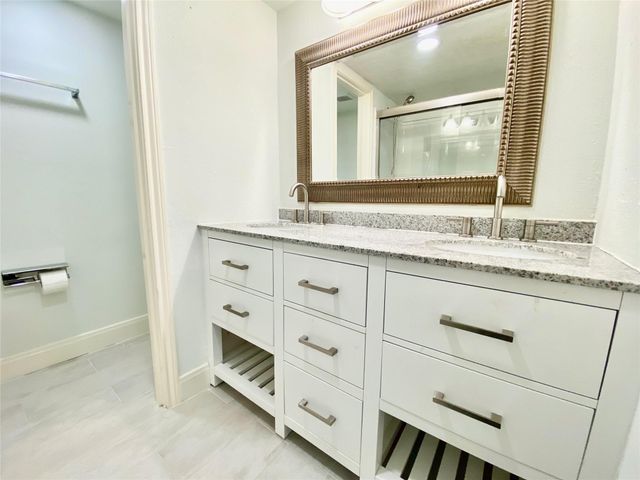 1259 Blalock Road, Houston, TX 77055