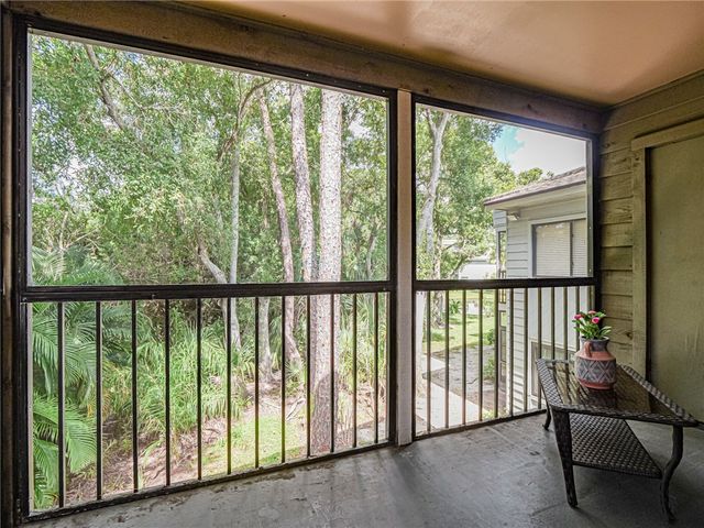 2050 Pine Creek Boulevard 201, Vero Beach, FL 32966