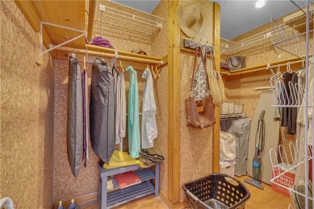 1216 W Ocean View Ave Apt D, Norfolk, VA 23503