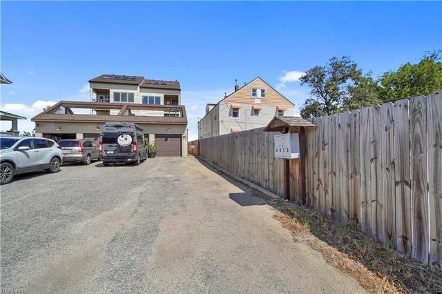 1216 W Ocean View Ave Apt D, Norfolk, VA 23503