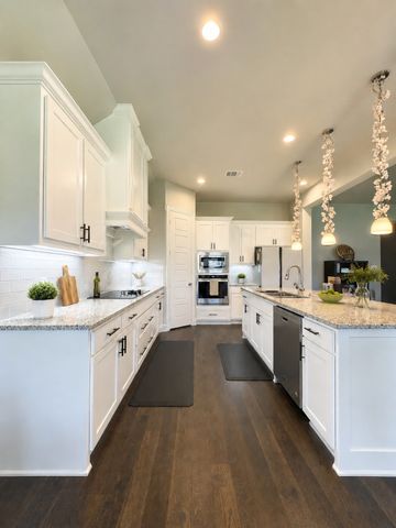 630 Roscoe Drive, Midlothian, TX 76065